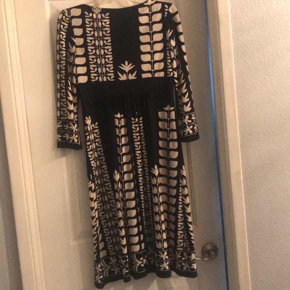 Empire waist black & white dress - Picture 3 of 3